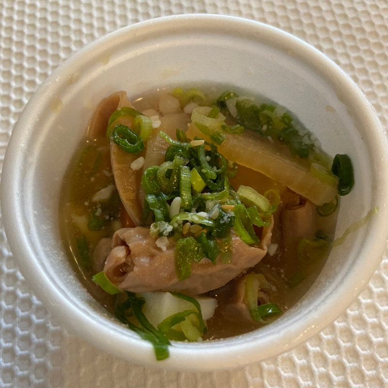 もつ煮込み(岩瀬惣菜店)