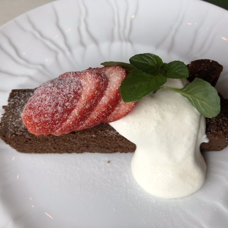 チョコレートケーキ(山形まるごと館 紅の蔵)