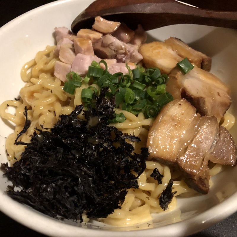 燻製まぜそば　肉まみれ(記念日-食と酒と祝いの店-)