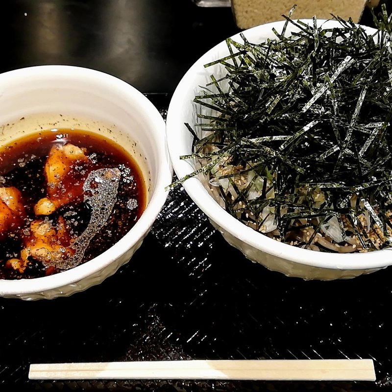 鶏蕎麦(なぜ蕎麦にラー油を入れるのか。渋谷店)