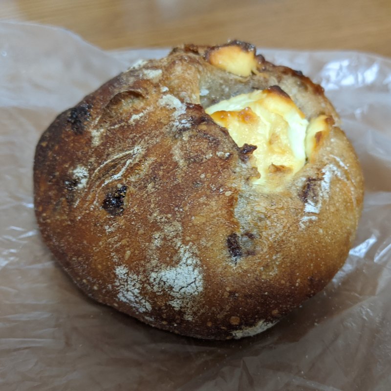 苺とクリームチーズのパンペイザン(CALVA（カルヴァ）)