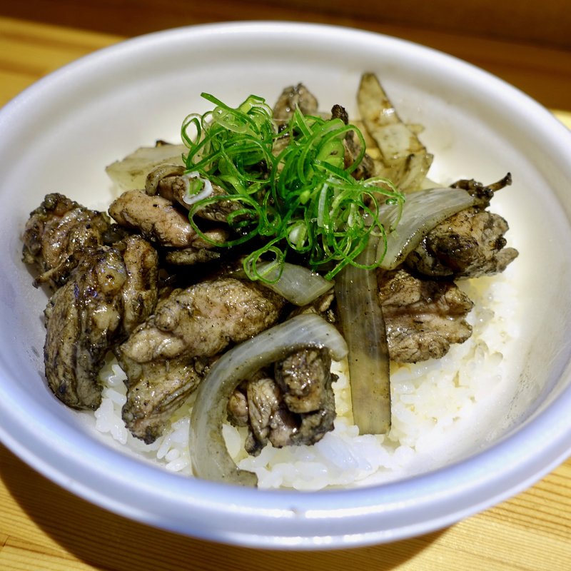 炭火焼鳥丼(焼鳥バコン 長居店)