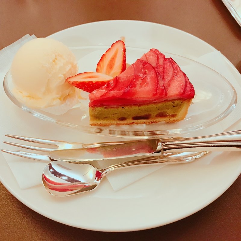 ケーキセット(銀座ウエスト 青山ガーデン)