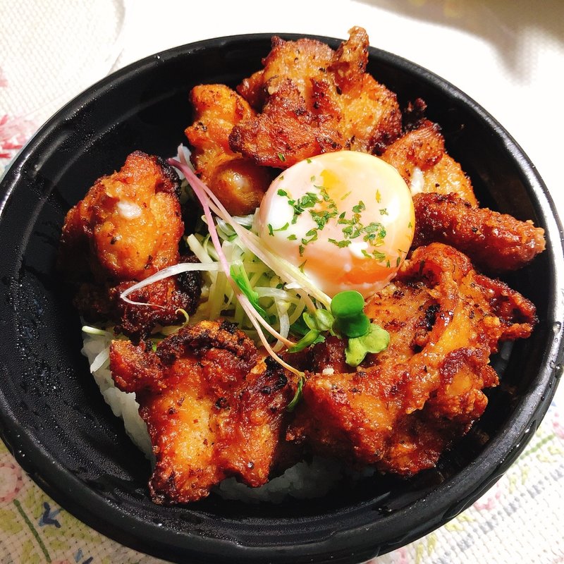 温玉から揚げ丼(オコメノカミサマ)