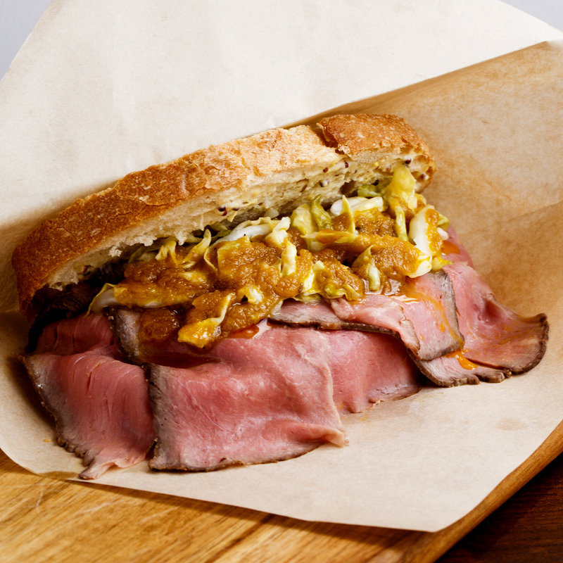 熟成ローストビーフサンド(3ND café+bar)