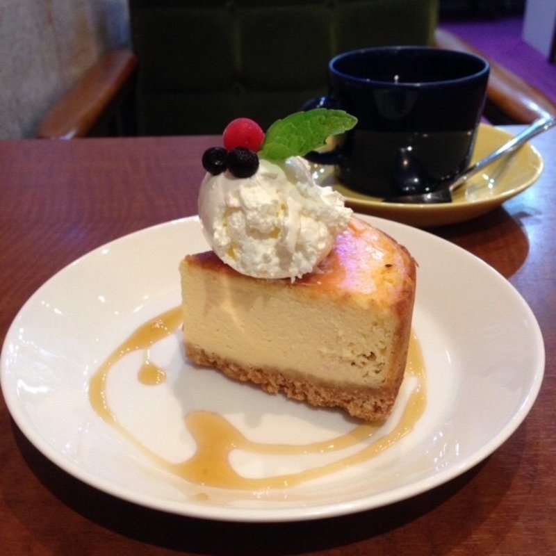 ベイクドチーズケーキセット(チンクエチェント )