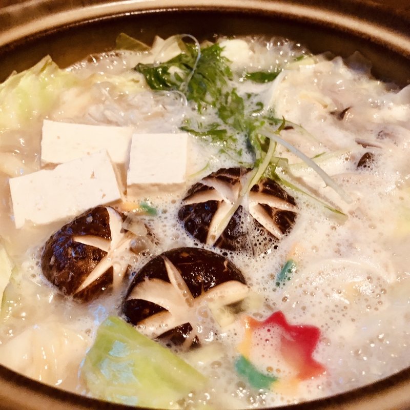 博多もつ鍋　一人前(個室 水炊き善哉（ぜんざい）)