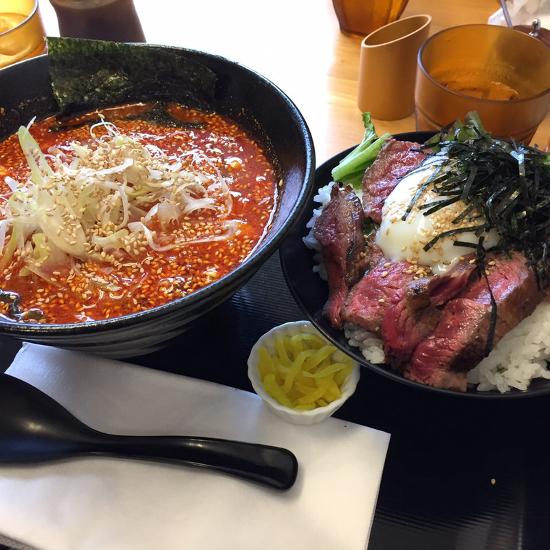 ステーキ丼セット(ドンブリ アサダ)