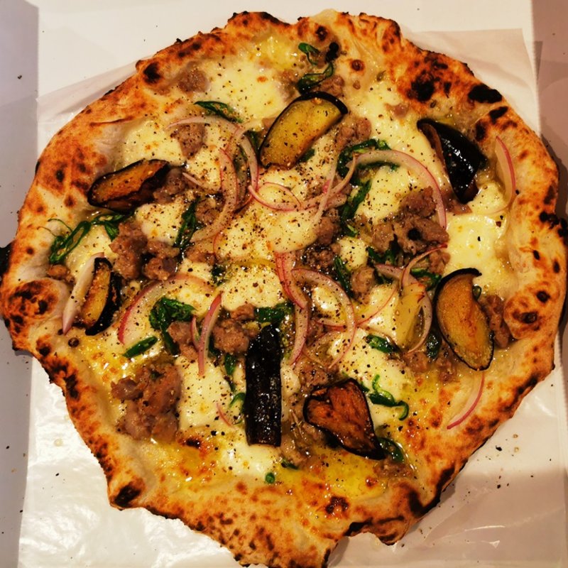 ピッツァ・サルシッチャ(Pizzeria Il Suono Scorre 22)