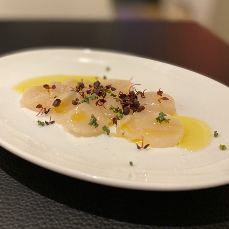 ホタテの瞬間スモーク(地中海バル el jardin)