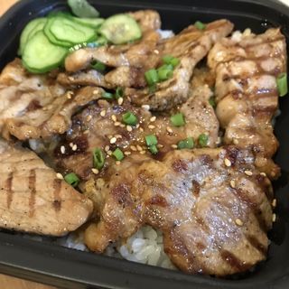 豚丼(キッチン村山)