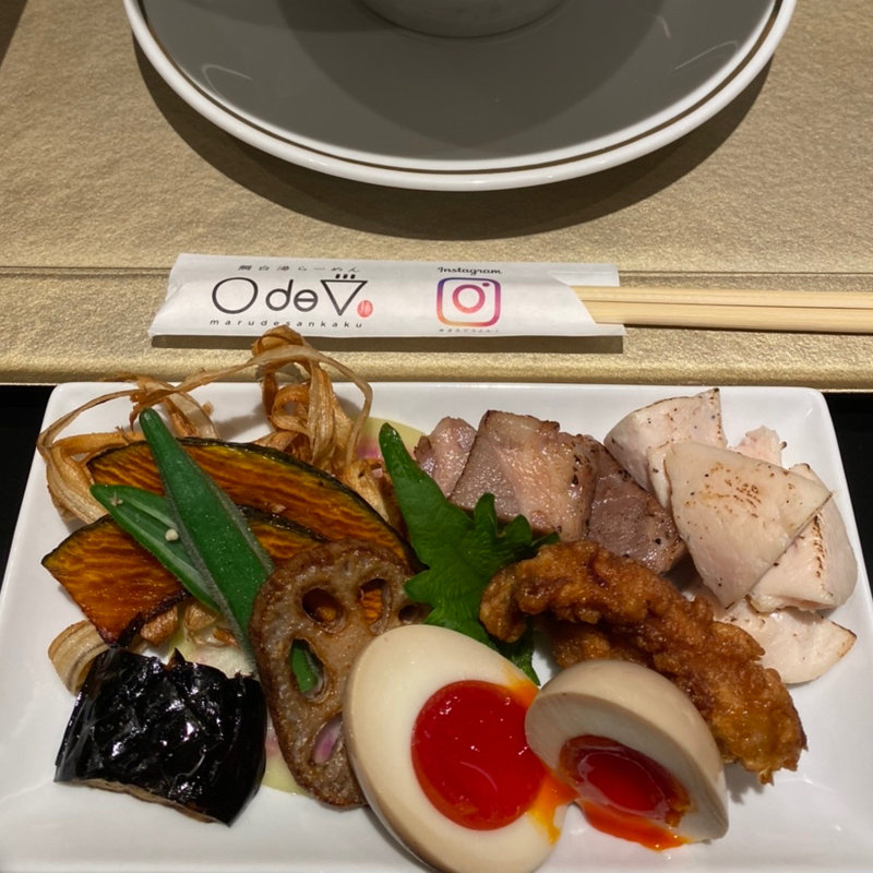 贅沢盛り(鯛白湯らーめん ○ｄｅ▽)