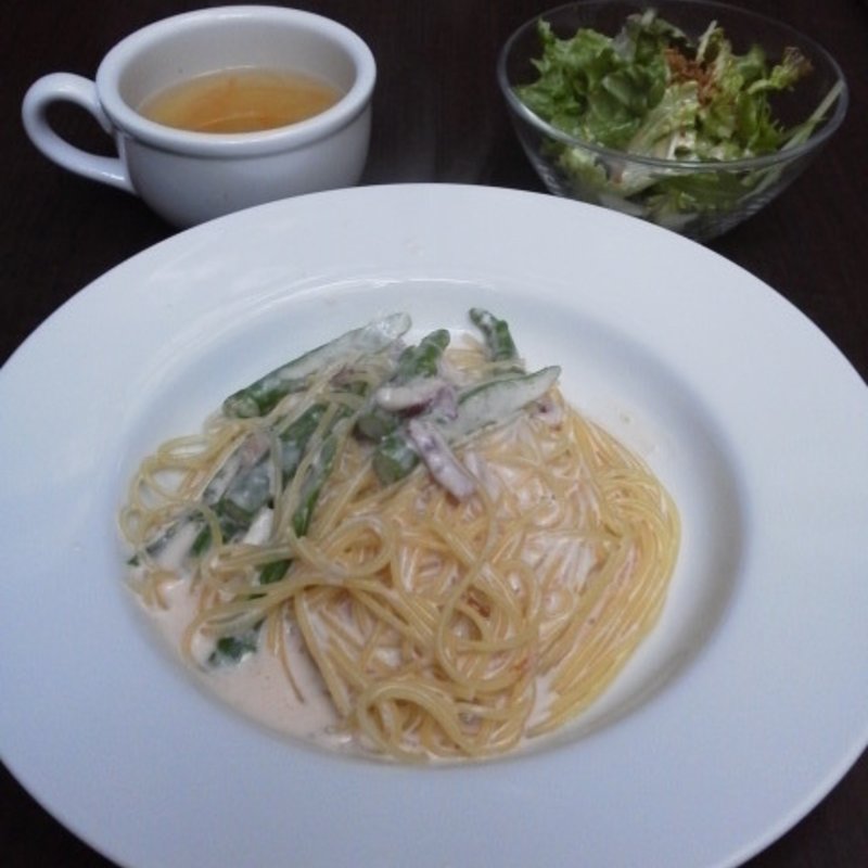 アスパラの明太クリームパスタ(グリーンハウス シルバ)