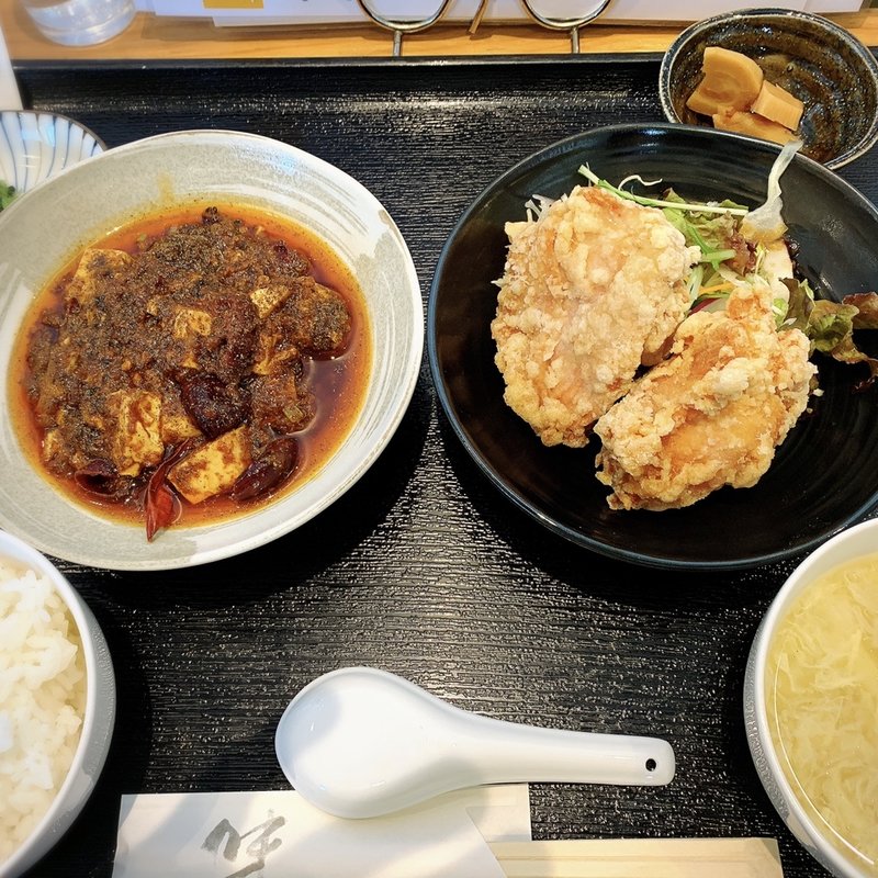 麻婆ハーフ＆唐揚げハーフ(居酒屋 籠)