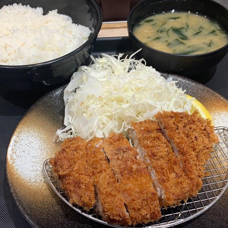 ロースミルフィーユかつ定食(松のや 中野坂上店)