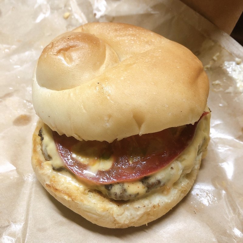 チーズバーガー(DAIGOMI BURGER)