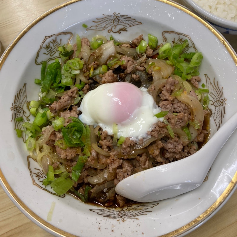 汁なし坦々麺(サカエ)