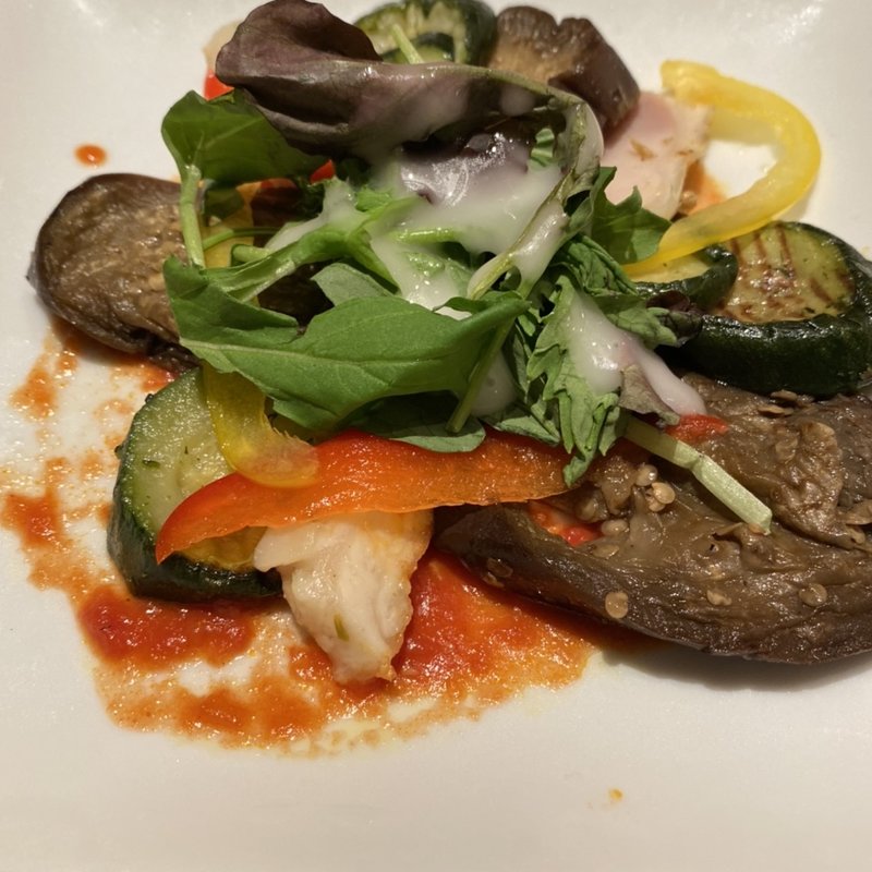 香草チキンのラタトゥイユサラダ(焼肉ダイニング ワンカルビ 伊丹寺本店)