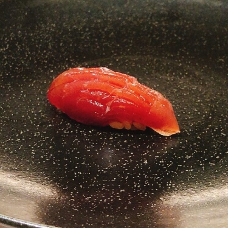 赤身のヅケ握り(鮨 青海)