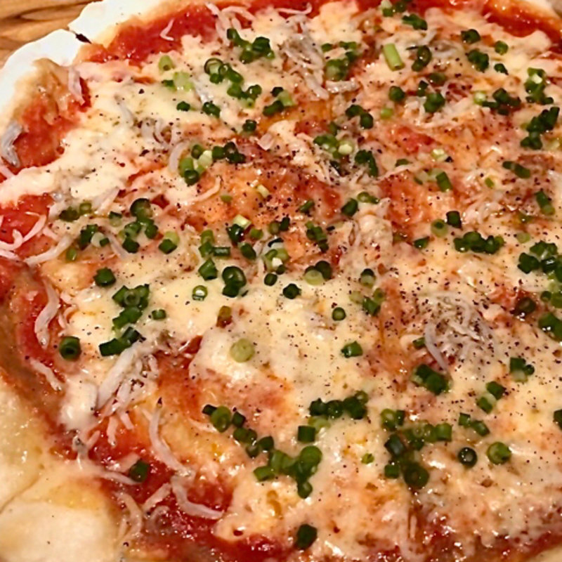 しらすピザ(トレビ （Trevi）)