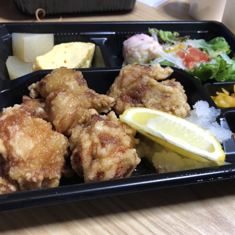 唐揚げ弁当(酒とめし錦食堂)
