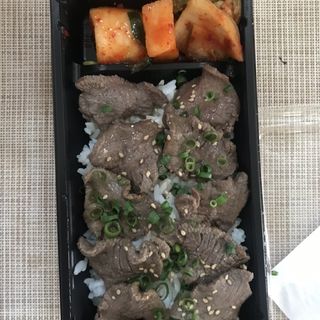 牛タン弁当(熟成和牛焼肉エイジング・ビーフ 西日暮里本店)