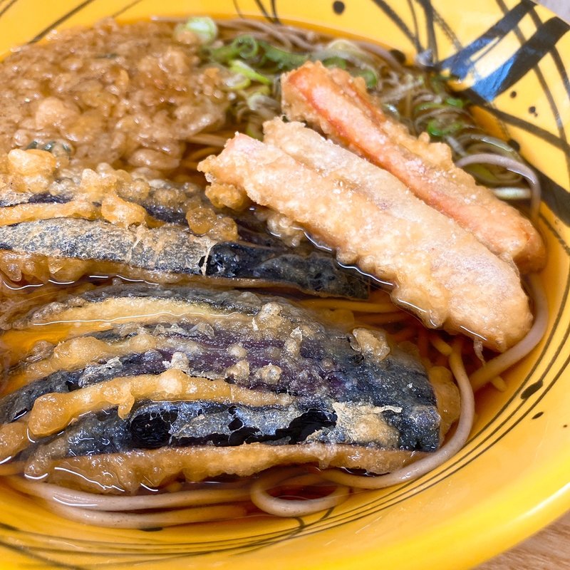 かけそば ＋ ナス天 ＋ ソーセージ天(ワイズ)