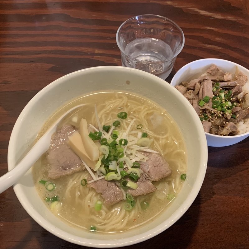 鶏がら塩ラーメン(らーめん ひなた )