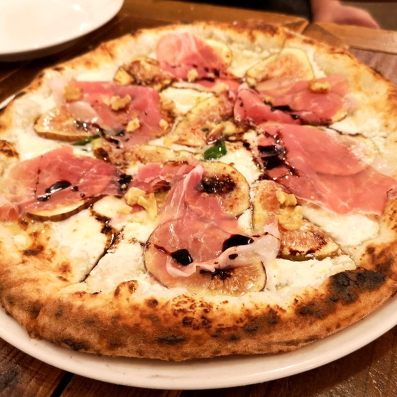 ピッツァフィーキ(トラットリア ピッツェリア polipo)