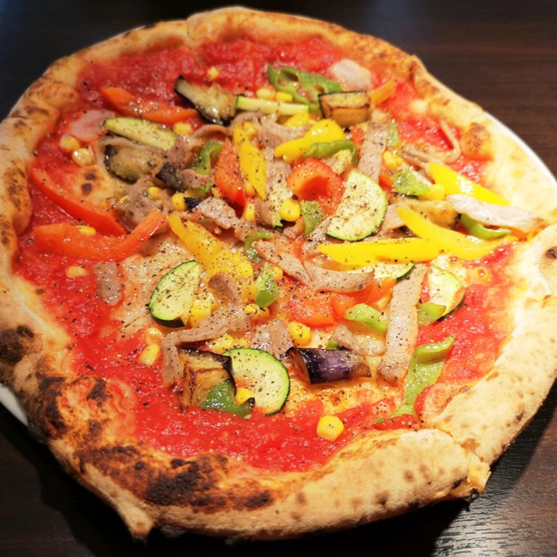 夏野菜と自家製アリスタのピッツァ(San Giorgio サンジョルジョ)