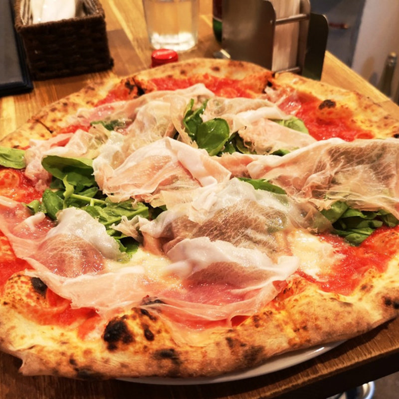 アウトゥンノ(ラ ピッツァ ナポレターナ レガロ)