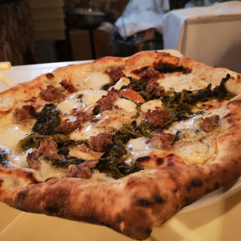 サルシッチャ・エ・フリアリエッリ(タランテッラ ダ ルイジ)