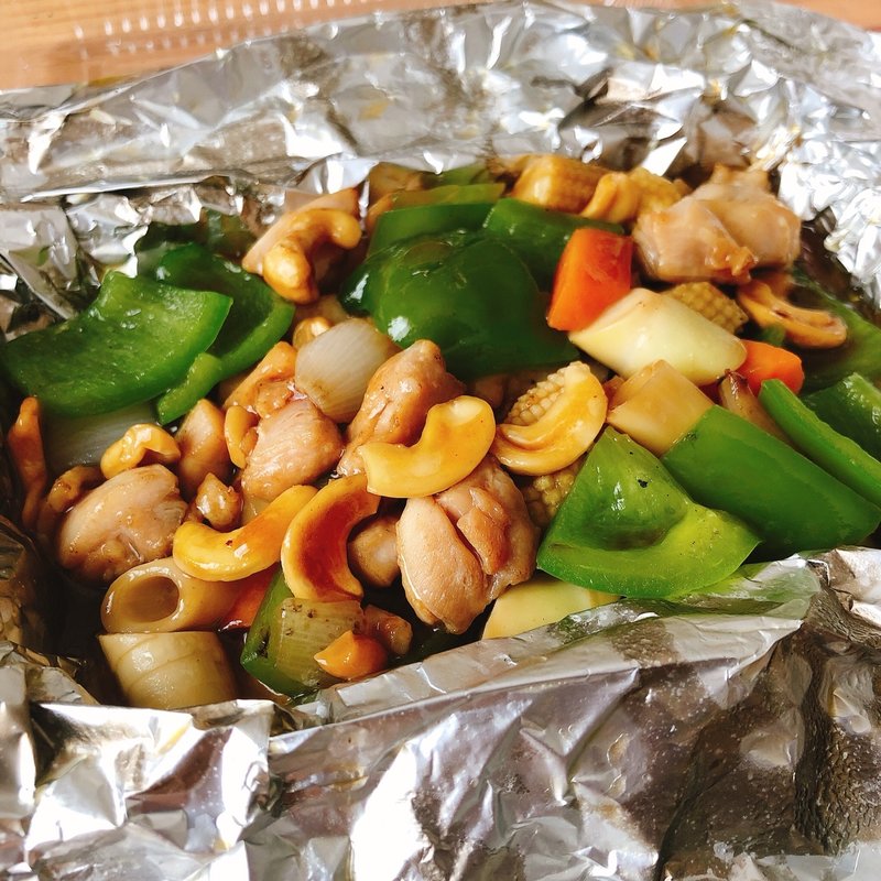 カシュナッツと鶏肉炒め(中華料理店 留香閣)