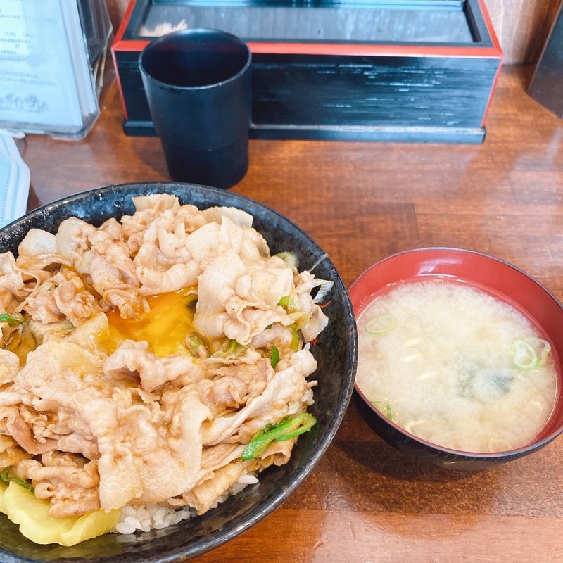すた丼ダブル肉増し＋生卵(伝説のすた丼屋 府中店 （でんせつのすたどんや）)