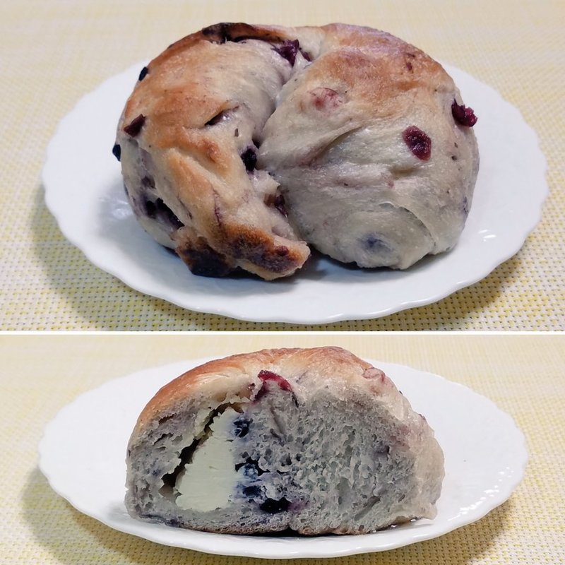 ベリーとクリームチーズのベーグル(ブランジェリーケン)