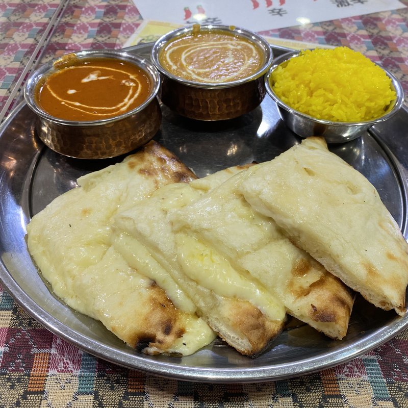 チーズナンセット(ニュープラシッダ 浅草店)