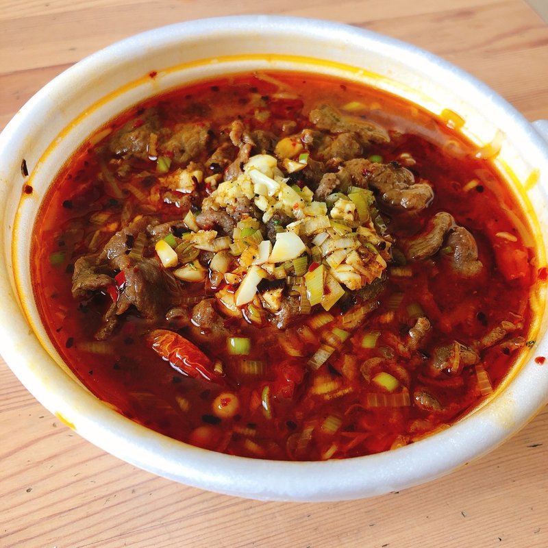 四川風牛肉スープ(中華料理店 留香閣)