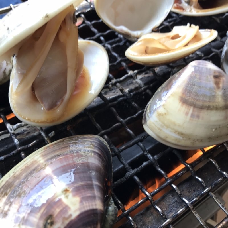 元祖はまぐり焼き(焼蛤 浜茶屋 向島 （やきはまぐり はまぢゃや むこうじま）)