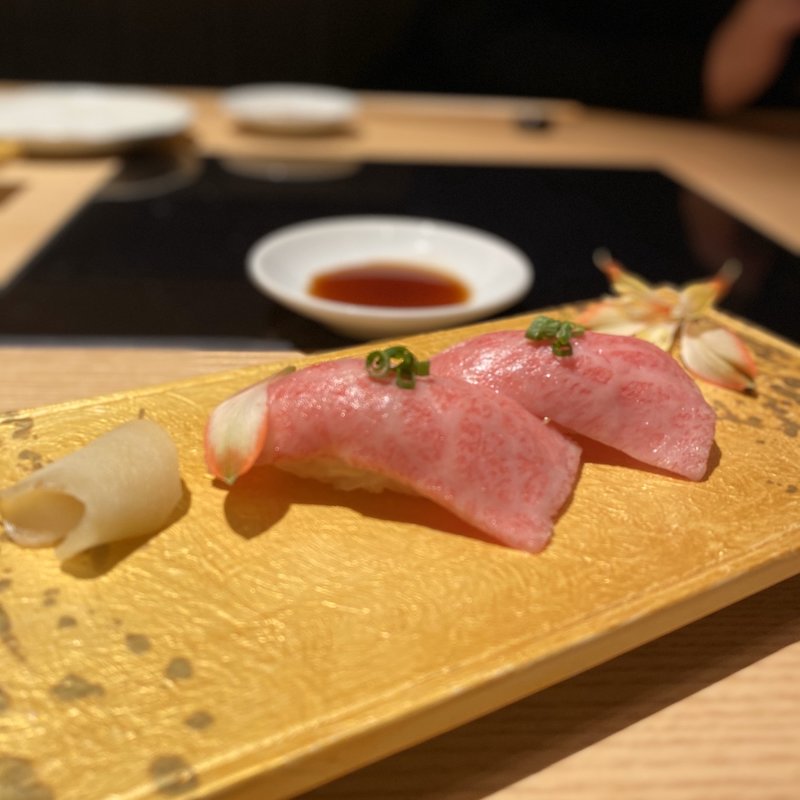 飛騨牛トロ握り(最飛び飛騨牛 しゃぶすき家 馬喰一代 名古屋WEST)