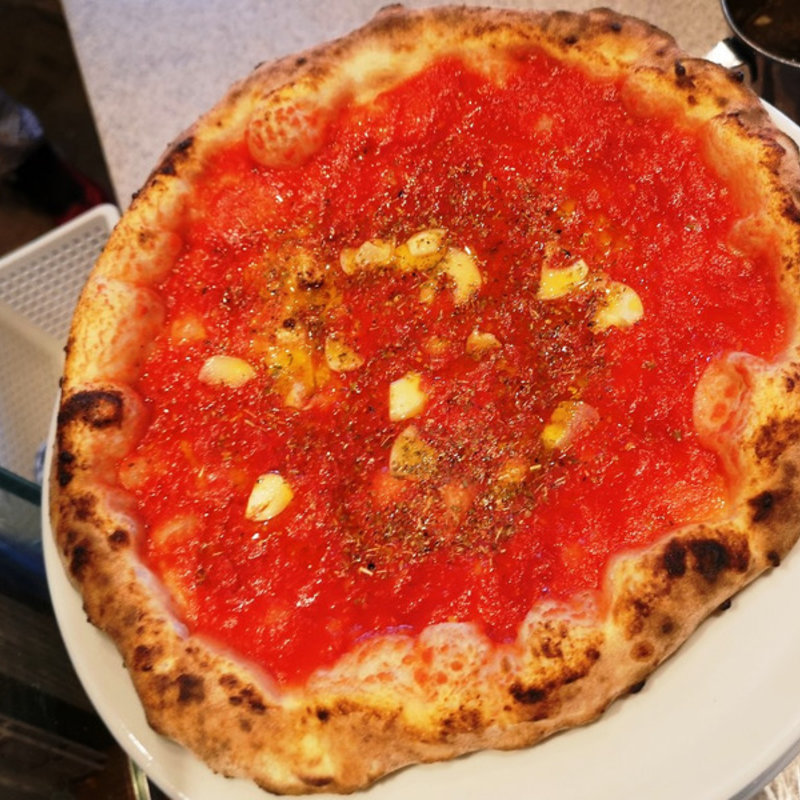 マリナーラ(薪窯ピザ ロクアーチェ･ダ･マリオ)