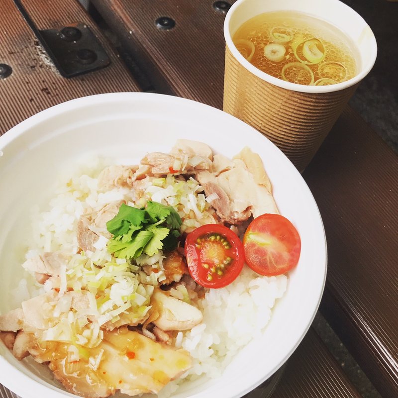 カオマンガイ丼(塩生姜らー麺専門店MANNISH 淡路町本店)