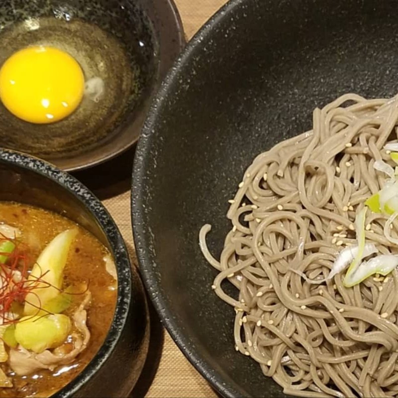 豚辛汁つけ蕎麦(肉蕎麦トムラウシ)