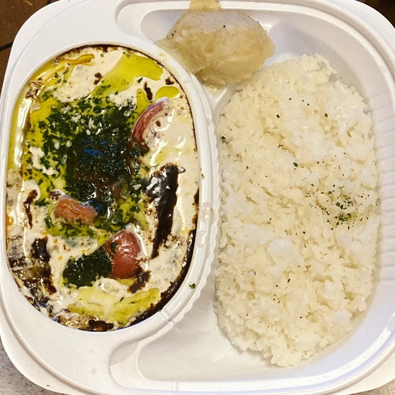 今週のカレー(ドイツ料理　ピラミッド )