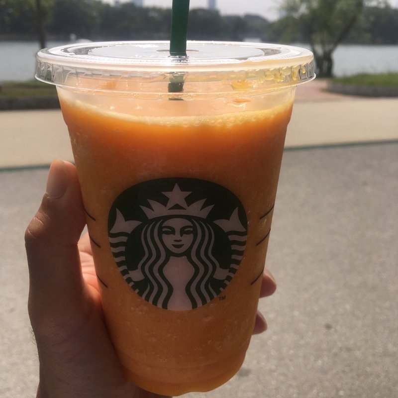 マンゴー パッション ティー フラペチーノ®　Tall(スターバックスコーヒー 福岡大濠公園店)