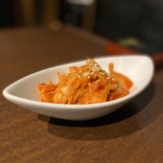3種の唐辛子をブレンドした自家製キムチ(BONZ はなれ)