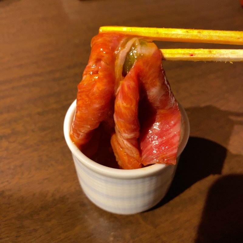 名物瞬間すき焼きカルビ(BONZ はなれ)