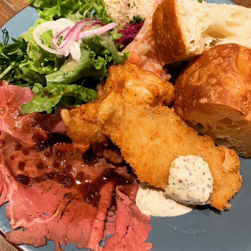 イタリアンデリの幕の内ランチ(自家醸造クラフトビール CRAFTMAN UMAMI（クラフトマン ウマミ）梅田茶屋町店)