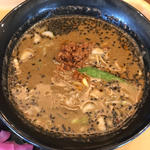 黒胡麻担々麺(百代茶屋 （ひゃくだいちゃや）)