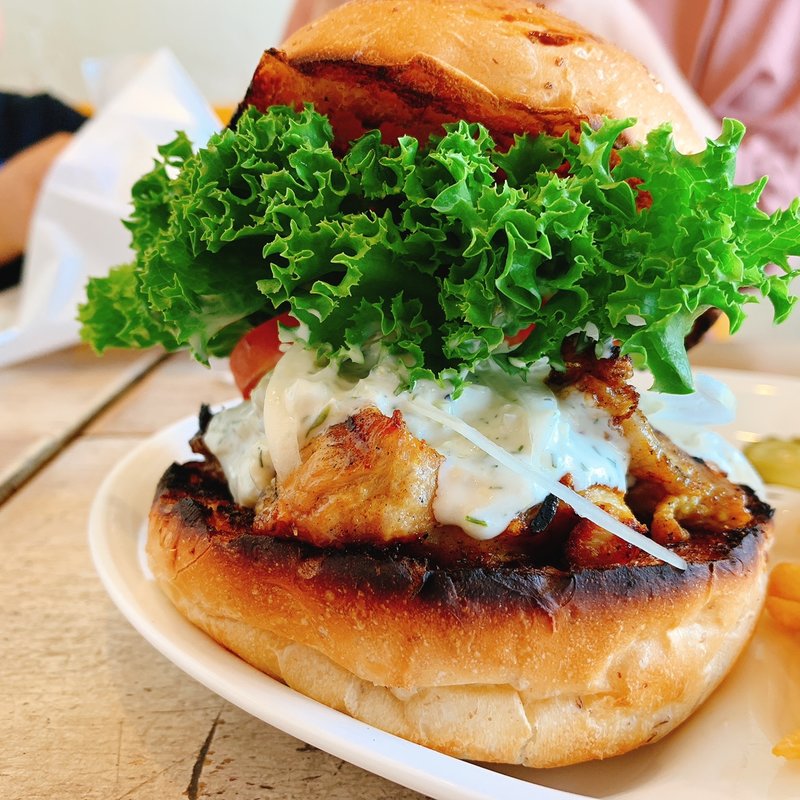 ギリシャバーガー(SON HOUSE(サンハウス）【アメリカンスタイルのハンバーガーのお店】)