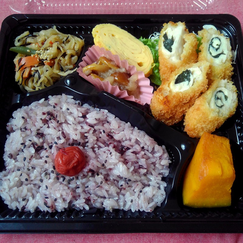 チーズササミフライ弁当(古代米おりざ)